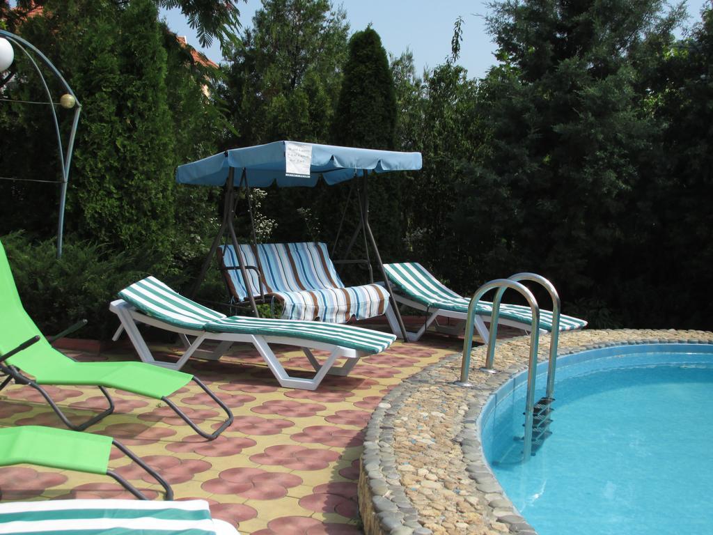 Nautilus Hotel Burlach'ya Balka