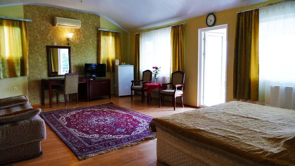 Nautilus Hotel